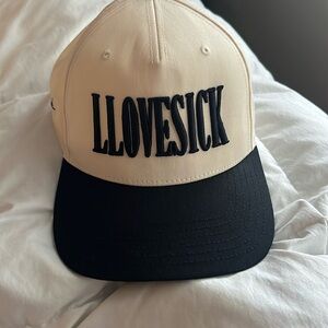Llovesick classic logo
